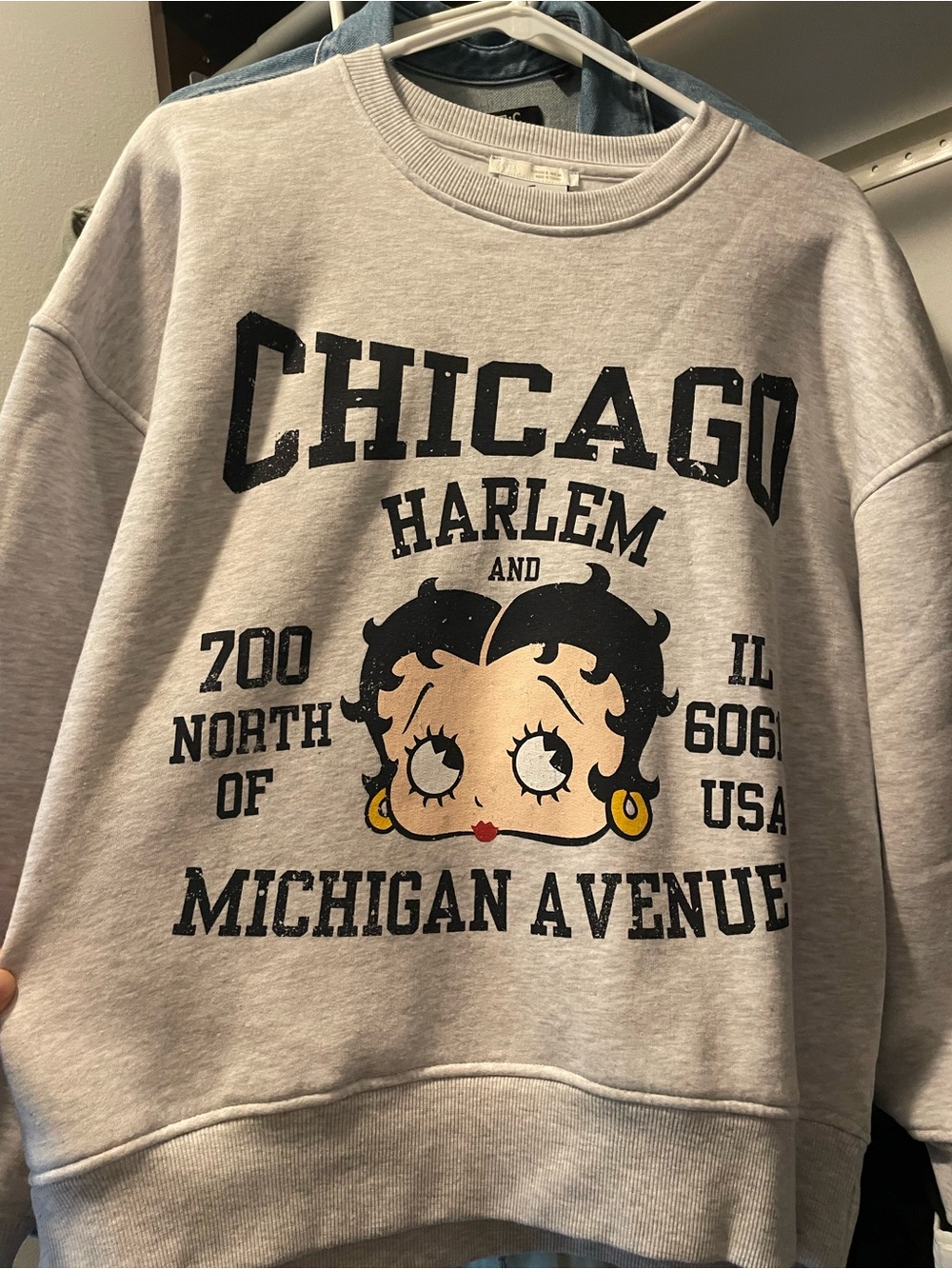 Zara Light Gray Fleischer Studios Crewneck Sweatshirt betty boop